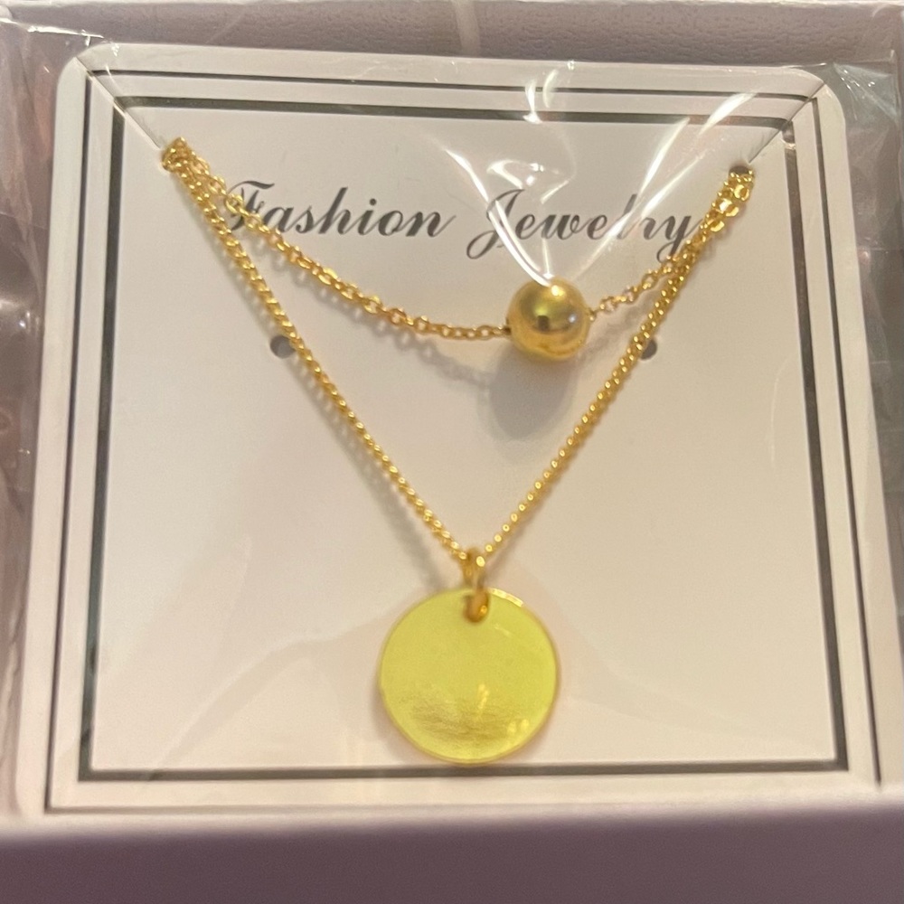 Gold 2 piece necklace